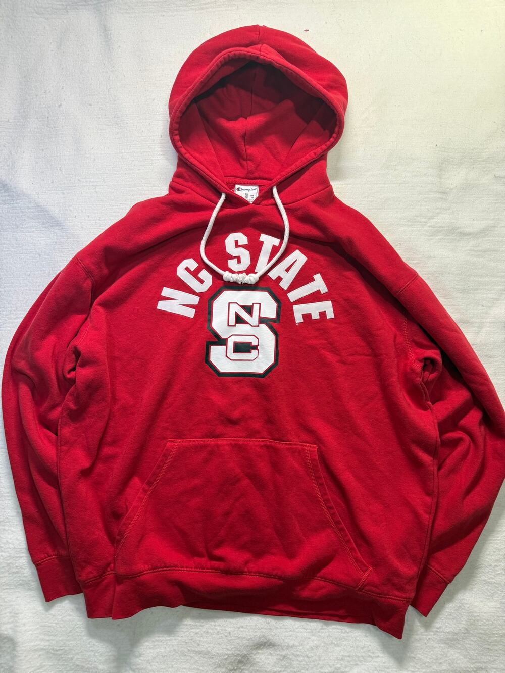 Vintage Champion NC State Wolfpack Sewn Appliqué Pullover Hoodie (Size XL)